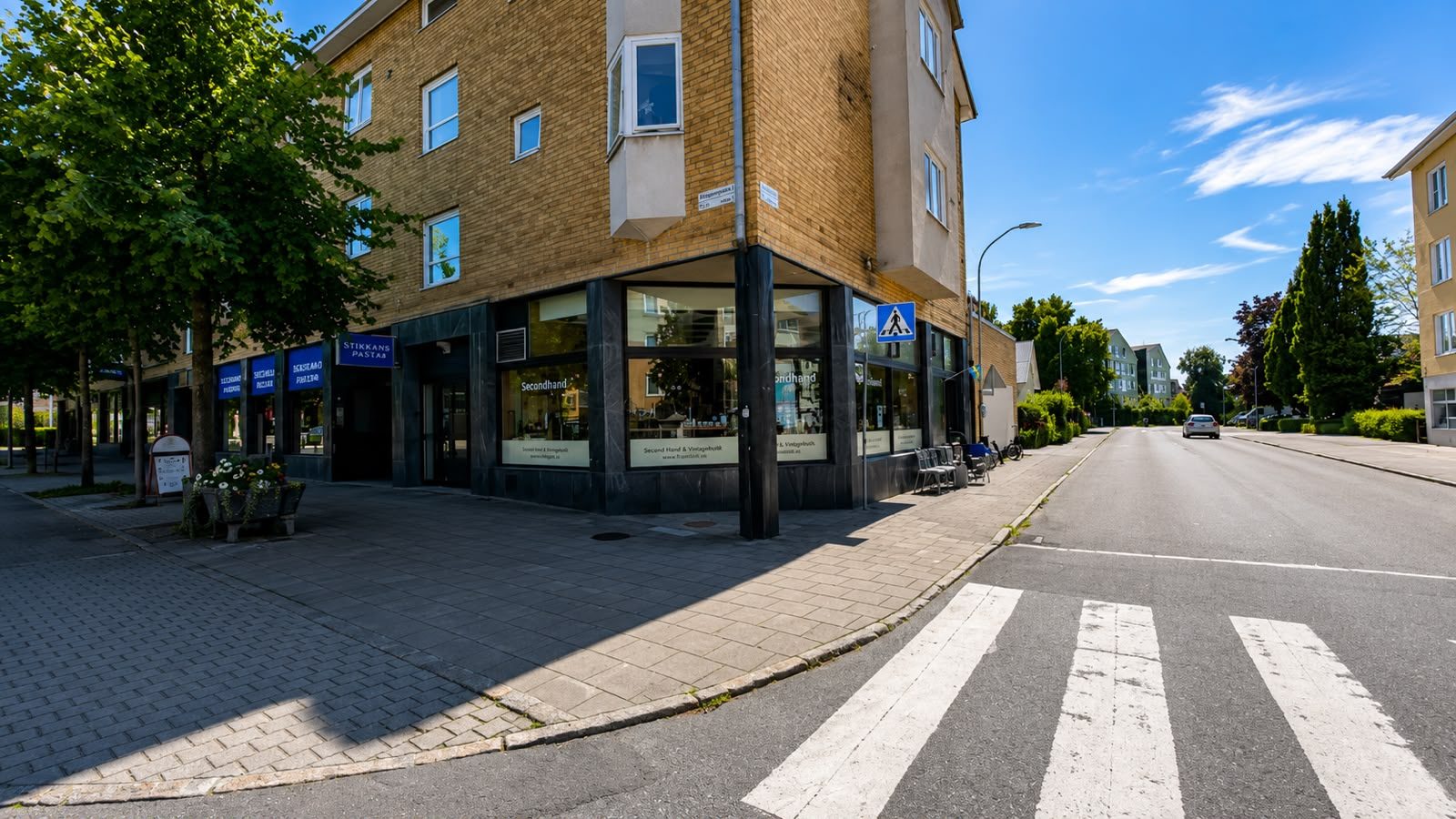 Framtid utan gränser Secondhand, butiksfasad i Kumla